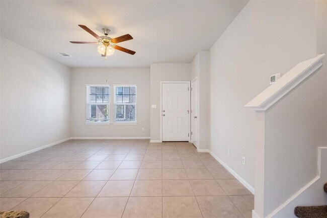 Building Photo - 18007 Malnati Dr