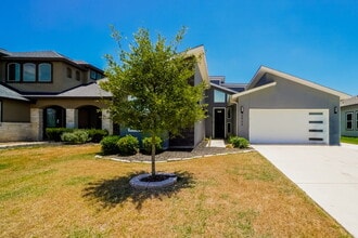 Building Photo - 3906 Bogie Way