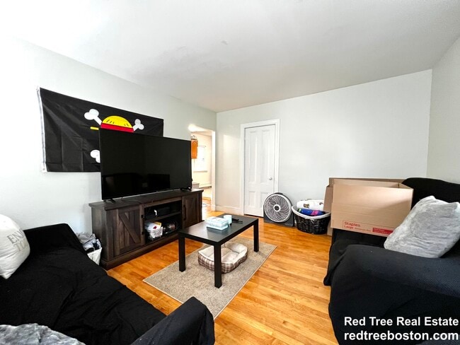 Building Photo - 479 High St