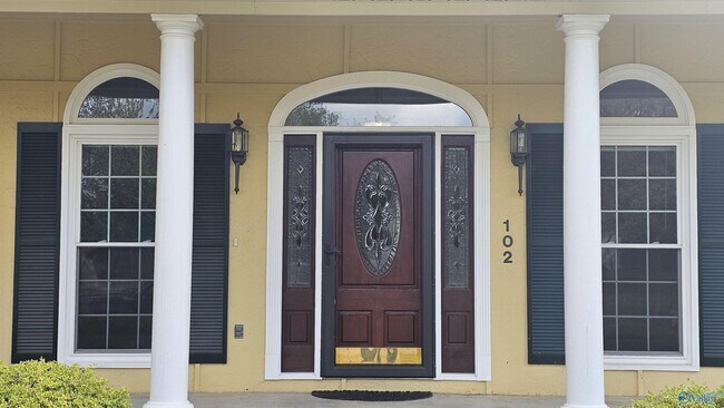 Foto del edificio - 102 Fred Atkinson Rd