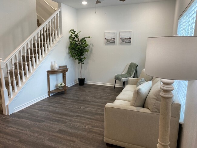 Foto del edificio - 24029 Wildwood Rd