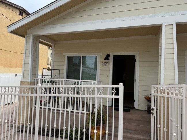 Building Photo - 2121 Ocean View Blvd