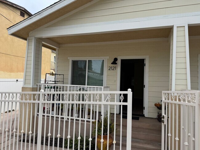 Foto del edificio - 2121 Ocean View Blvd