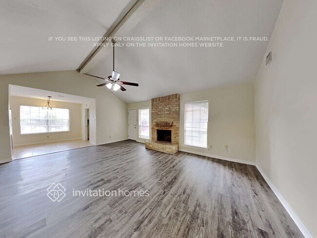 Foto del edificio - 1374 New Tree Ln