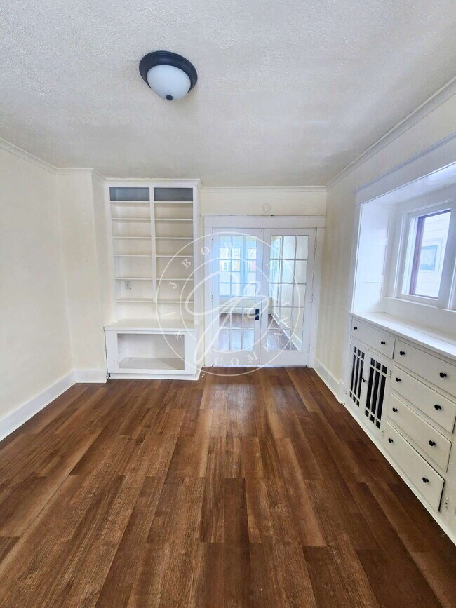 Foto del edificio - 1400 sq ft. 3 bed home in South Toledo! Many updates throughout