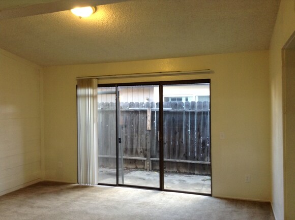 Building Photo - 3239 Seal Ct