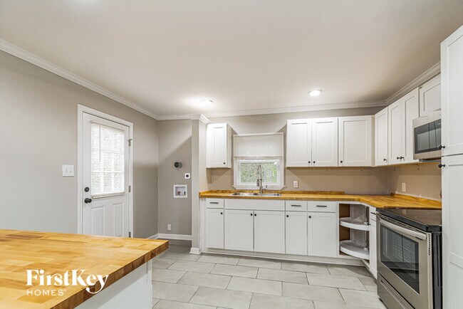 Foto del edificio - 401 Sparella St