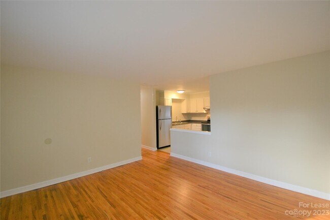 Building Photo - 3751 Seaman Dr