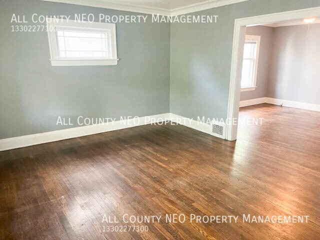 Foto del edificio - 3165 E Derbyshire Rd