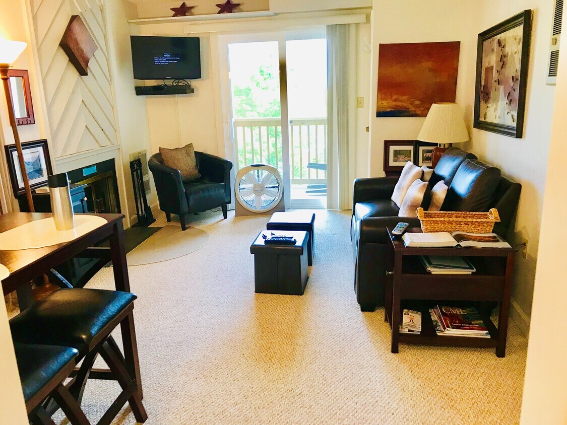 100 Sugar Ski Dr, Sugar Mountain, NC 28604 Condo for Rent in Sugar