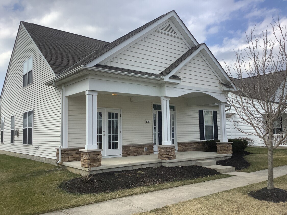 Foto principal - 1067 Eberton Avenue