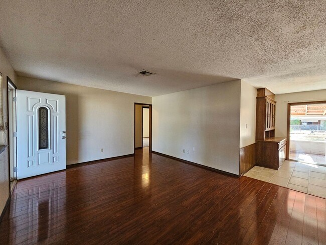 Foto del edificio - (3) Bed/(1.5) Bath in NE Norman Avail NOW!