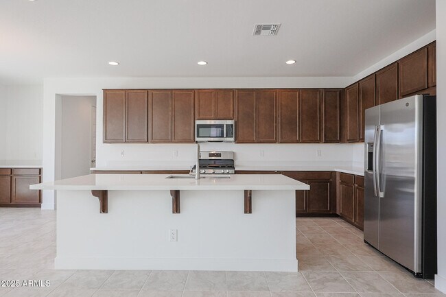 Foto del edificio - 14819 W Cottontail Ln