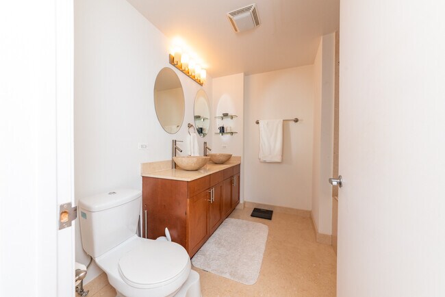 Foto del edificio - 2545 S Dearborn-