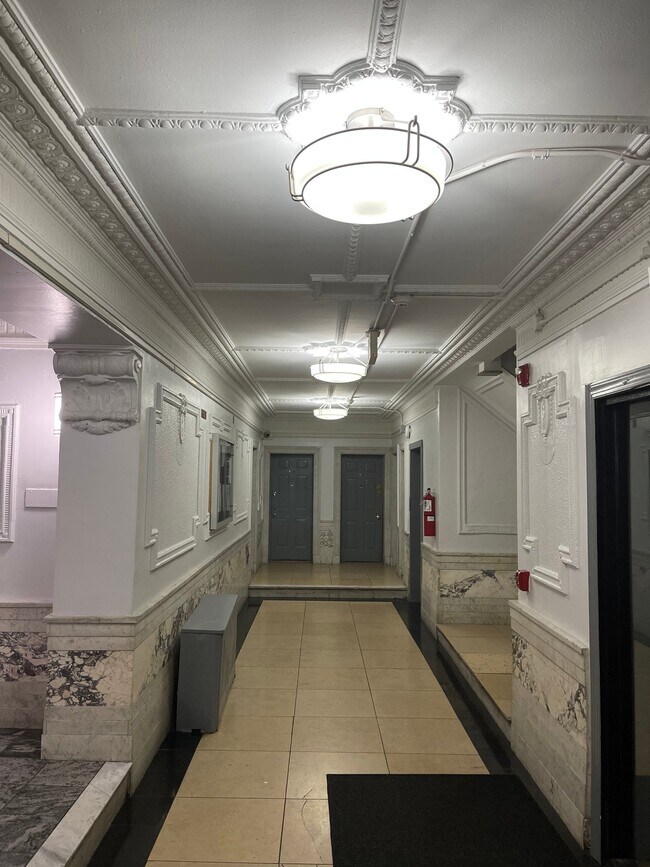 Foto del edificio - 275 Harrison Ave