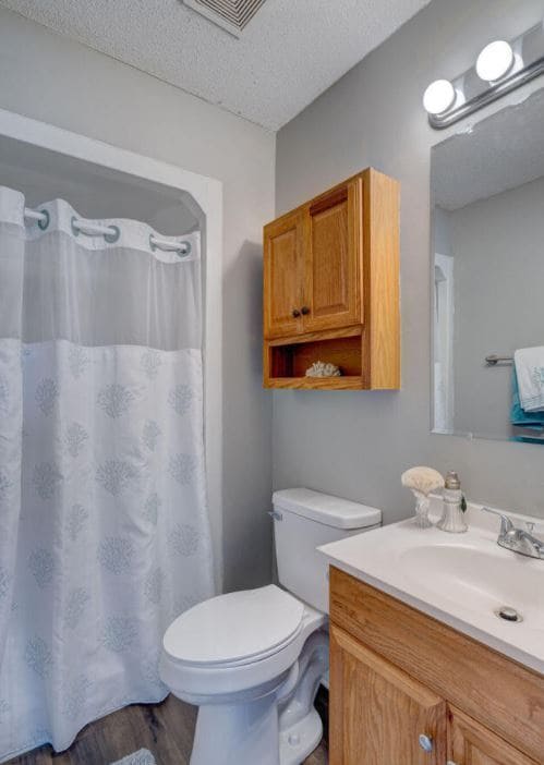 Building Photo - 4155 Spirea Dr