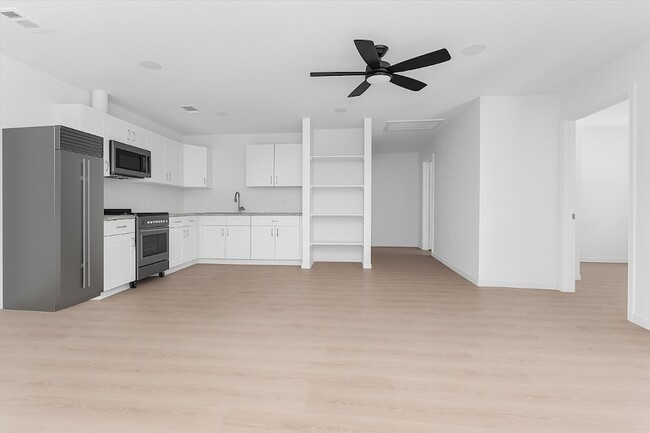 Photo - 16016 Green Manor Dr Apartment