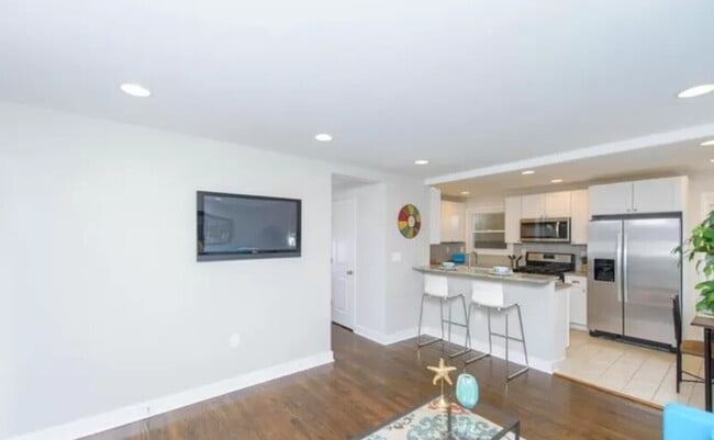 Building Photo - 37 S Ritters Ln