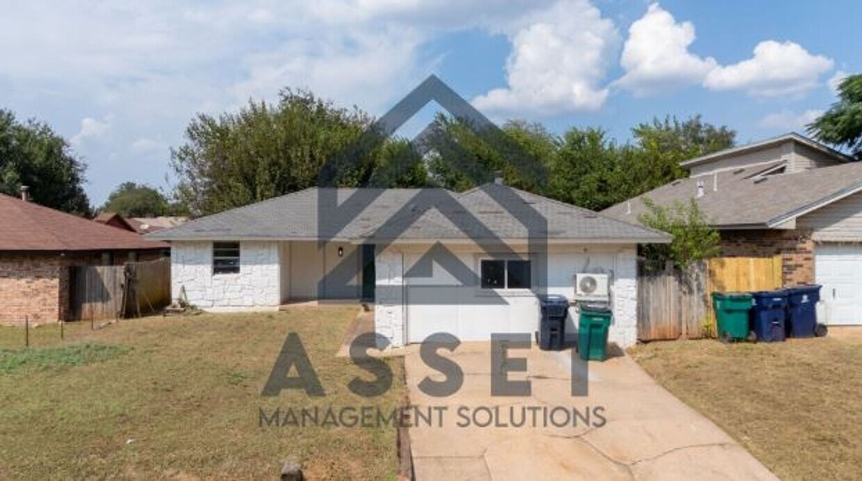 Primary Photo - 4 Bedroom Rent to Own Home Available!