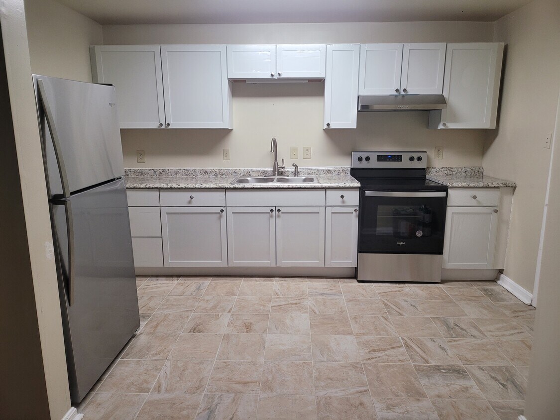 Kitchen - 511 Salem Ave Building