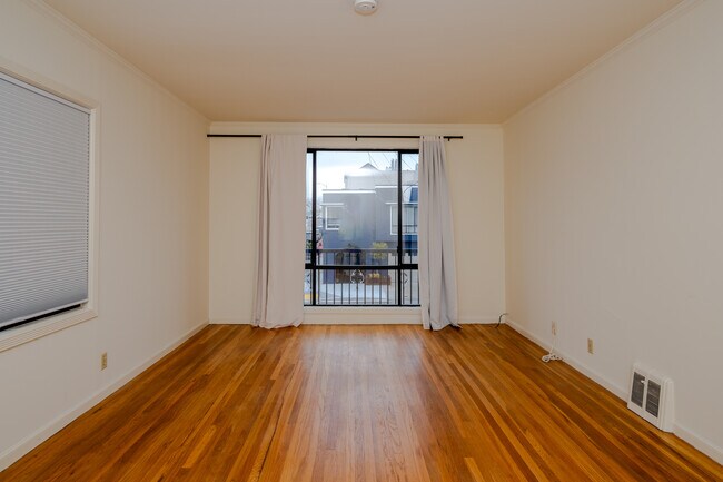 Foto del edificio - 1401 43rd Ave