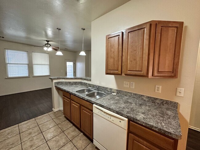 Building Photo - 212 Chalmette Dr