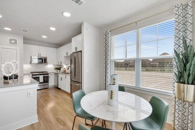 Building Photo - Serene 2 Bed in Harvest Green — 6 Weeks Free