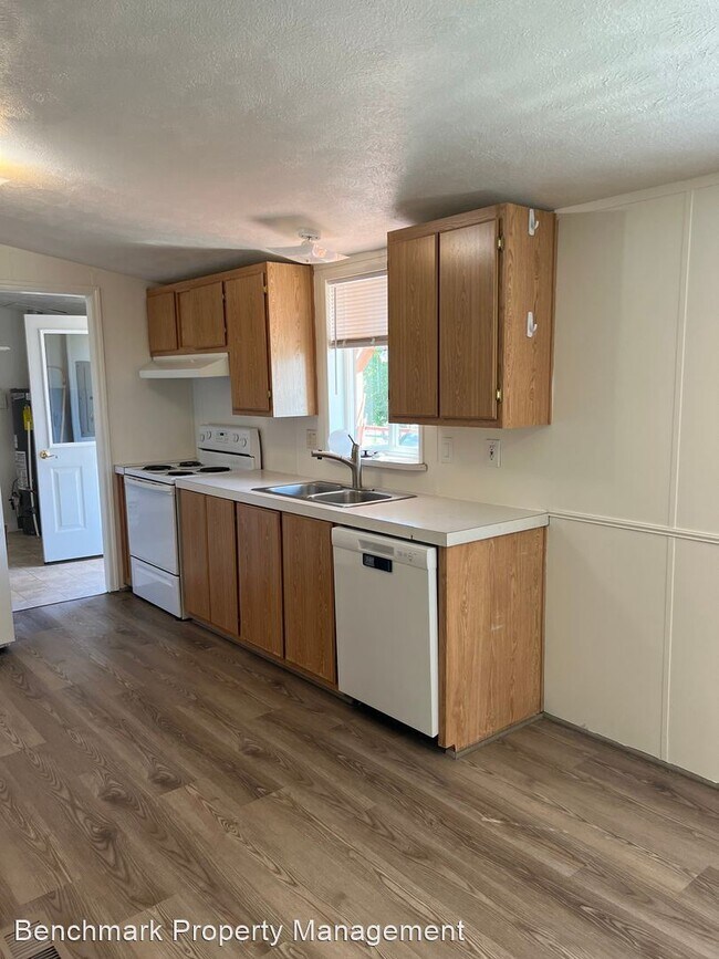 Foto del edificio - 3 br, 2 bath House - 754 Springhill Ln