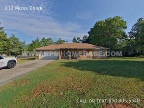 Building Photo - 612 Moss Dr