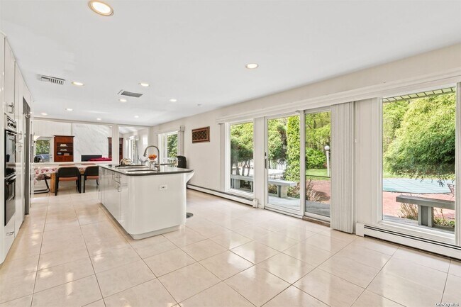 Foto del edificio - 433 Cold Spring Rd