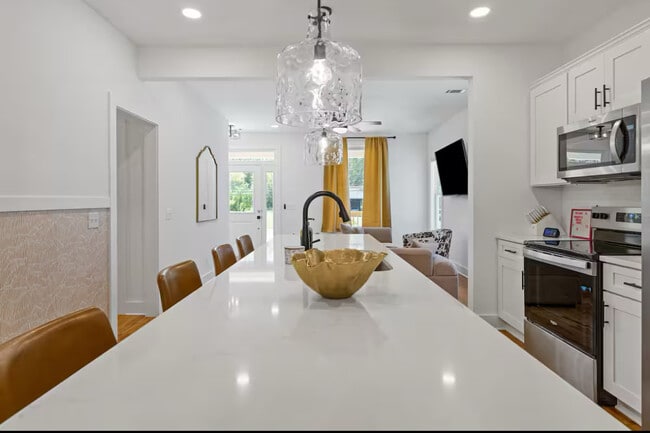 Foto del edificio - 2511 Whites Creek Pike