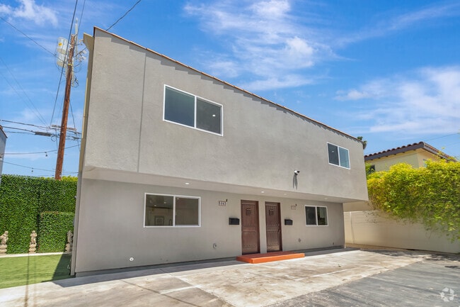 Building Photo - 5201 W 20th St