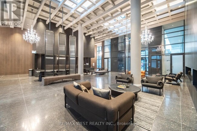 Building Photo - 8 Interchange Wy