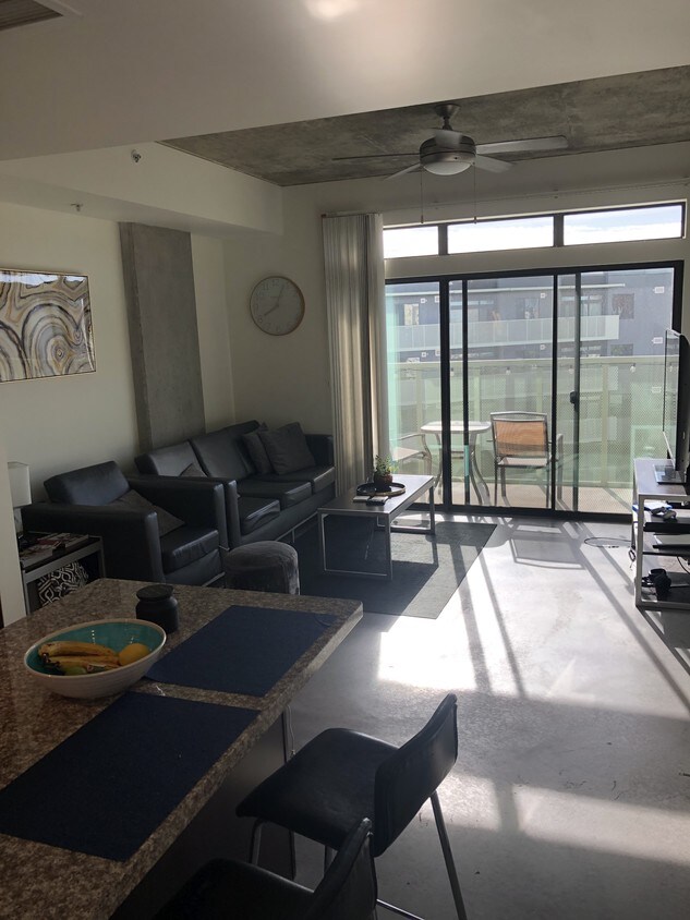 Foto principal - 333 E Roosevelt St