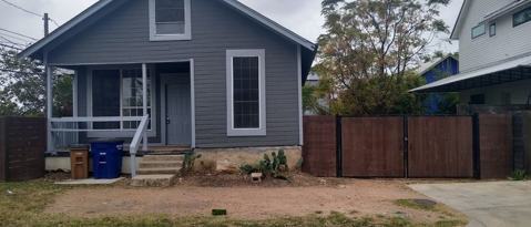 Building Photo - 2410 E 12th St