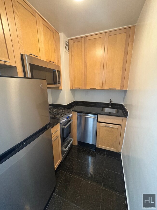 Building Photo - EAST 36 STREET