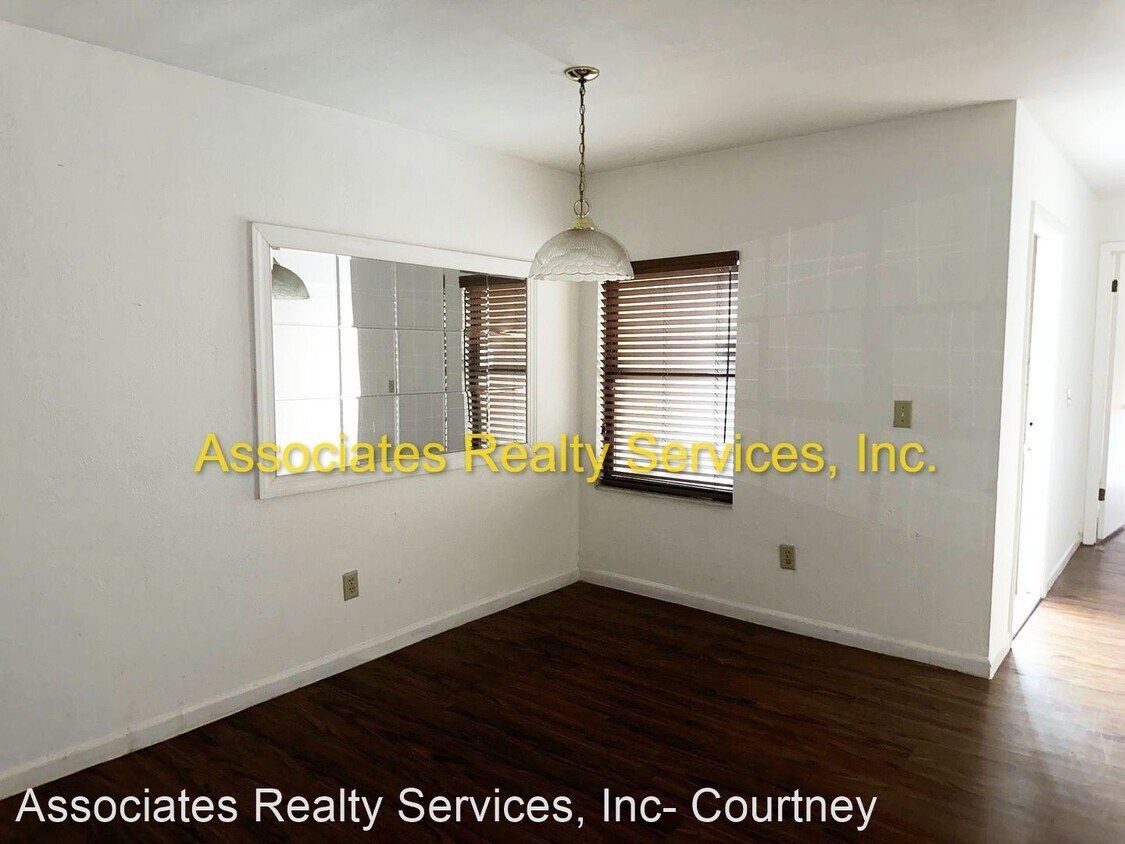 Primary Photo - 2 br, 2 bath House - 7017 SW 44th Ave Unit B