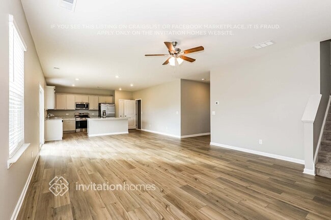 Building Photo - 532 Almere Dr