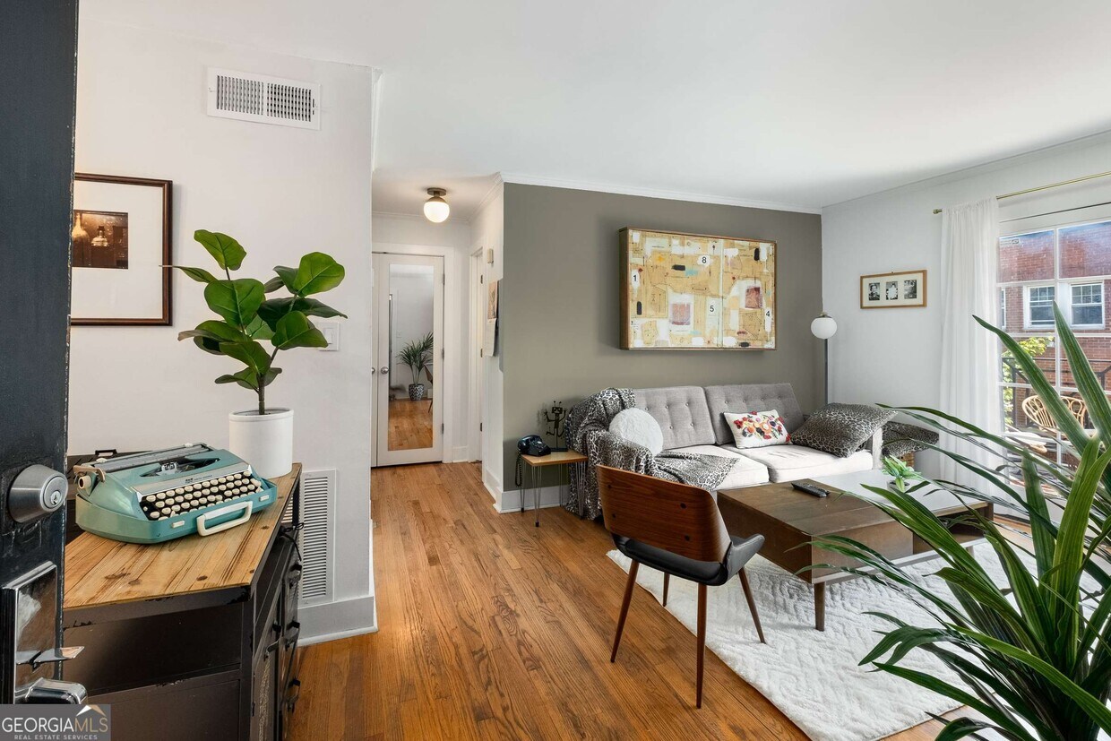 Foto principal - 866 Briarcliff Rd NE