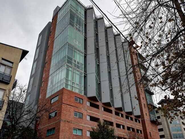Foto del edificio - 2000 Bagby St