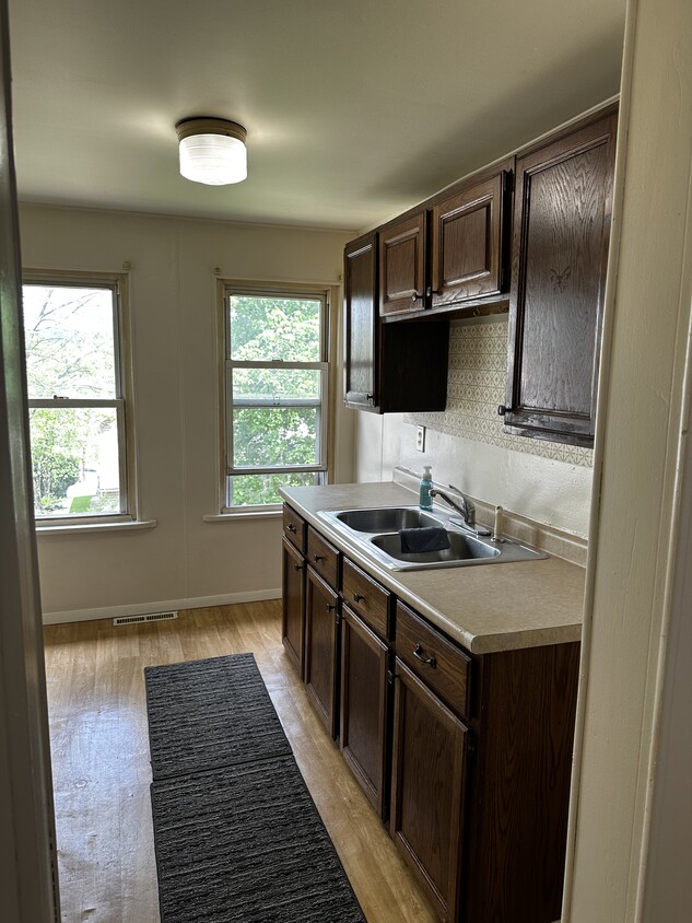 Kitchen - 123 Hickory St