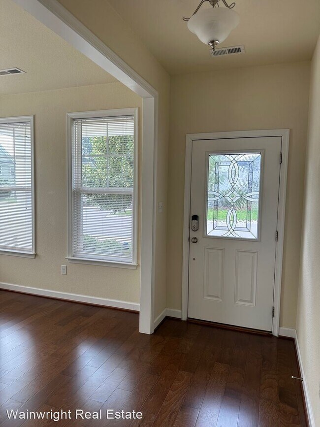 Building Photo - 3 br, 2.5 bath House - 5520 Crown Grant Way