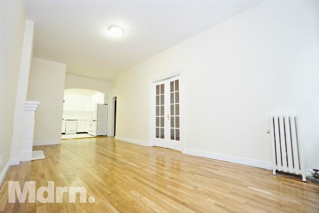 Building Photo - 44 W 56th St