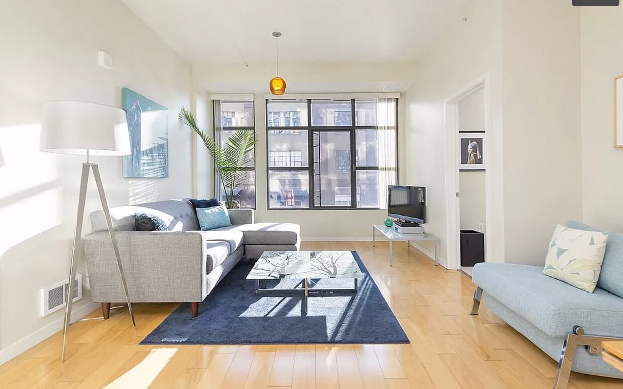 Foto principal - 288 3rd St