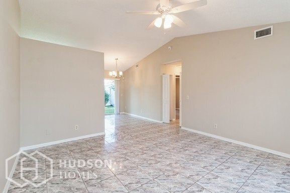 Building Photo - NOW AVAILABLE! - 319 Amaryllis Ct, Pahokee...
