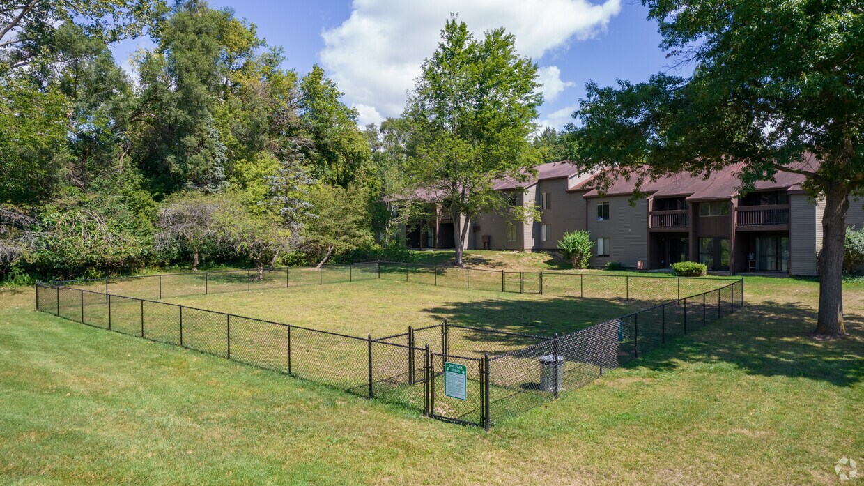 Western Pines Apartments in Kalamazoo, MI