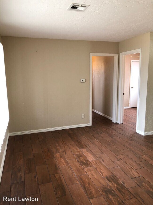 Foto del edificio - 3 br, 1 bath House - 1904 NW Lawton Ave.