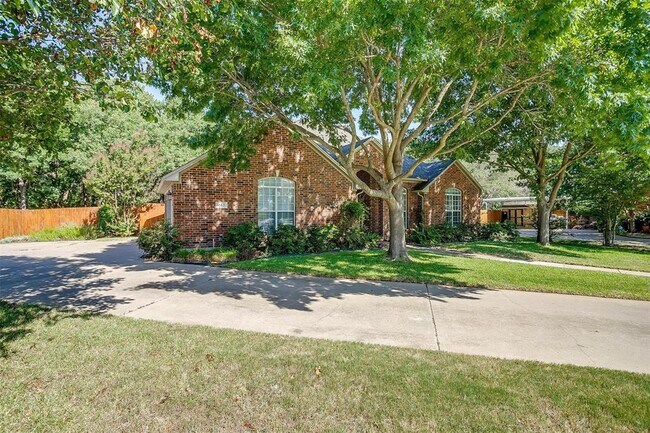 Foto del edificio - 750 Shady Tree Ct