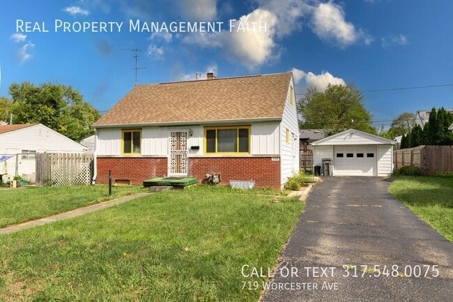 Building Photo - 3-Bedroom house