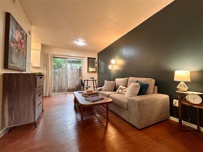 Building Photo - 4209 Avenue B